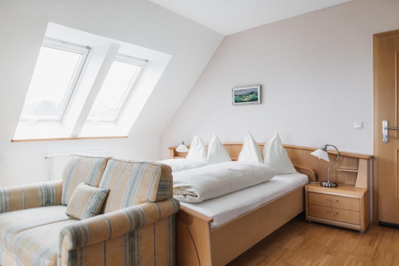 Weingut Koegl Bed & Breakfast Ratsch an der Weinstrasse Exterior photo